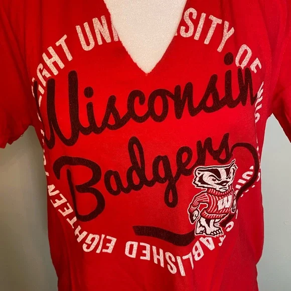 Pressbox Wisconsin Badgers T-Shirt - Picture 2 of 4